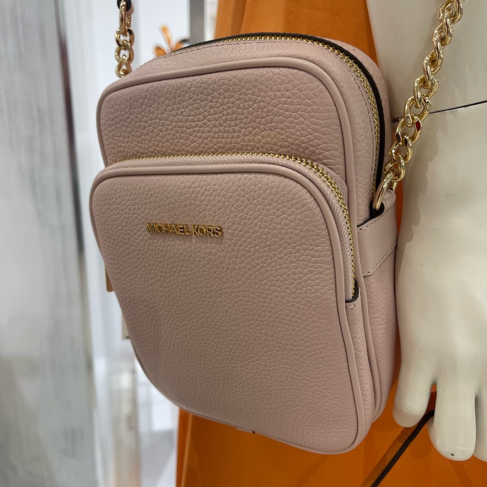 MICHAEL KORS Jet Set TRVL Md Leather NS Chain Crossbody XBODY 
Powder Blush 
NWT - Picture 4 of 16